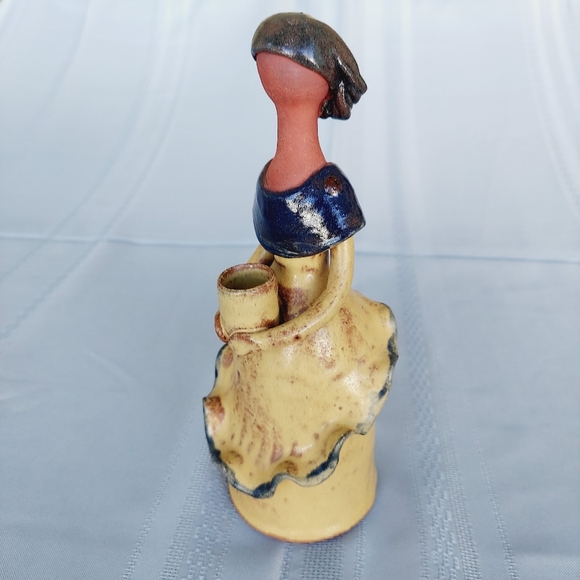 Vintage Art Pottery Redware Figurine - Female Water Bearer - 9 Inches - Picture 4 of 7